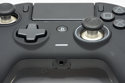 画像ギャラリー No.012のサムネイル画像 / PC＆PS4用ゲームパッド「Revolution Unlimited Pro Controller」レビュー。カスタマイズ可能なゲームパッド新製品の進化点をチェック