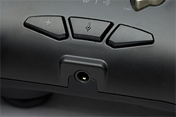 画像ギャラリー No.026のサムネイル画像 / PC＆PS4用ゲームパッド「Revolution Unlimited Pro Controller」レビュー。カスタマイズ可能なゲームパッド新製品の進化点をチェック