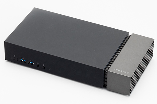 画像ギャラリー No.006のサムネイル画像 / 【PR】Seagateの外付けHDD兼ドック「FireCuda Gaming Dock」は，ゲーマー向けノートPCに欠かせない頼れる相棒だ