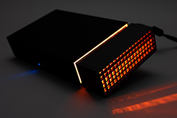 画像ギャラリー No.015のサムネイル画像 / 【PR】Seagateの外付けHDD兼ドック「FireCuda Gaming Dock」は，ゲーマー向けノートPCに欠かせない頼れる相棒だ