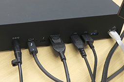 画像ギャラリー No.031のサムネイル画像 / 【PR】Seagateの外付けHDD兼ドック「FireCuda Gaming Dock」は，ゲーマー向けノートPCに欠かせない頼れる相棒だ