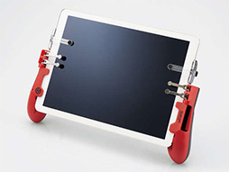 画像ギャラリー No.007のサムネイル画像 / バトロワ向けのスマホ用ゲームグリップ「猛者」をエレコムが8月下旬に発売。特別デザインのクラウドファンディングも実施