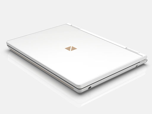 画像ギャラリー No.004のサムネイル画像 / NECPC,Switch風に使える小型PC「LAVIE MINI」のコンセプトモデルを公開。本体に装着可能なゲームパッドや専用ドックを用意