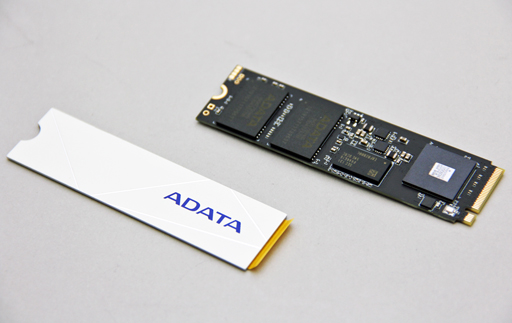 画像ギャラリー No.002のサムネイル画像 / 【PR】「PS5」の容量増設ならこのM.2 SSDで決まり!ADATAから発売されたPS5推奨仕様クリアの「Premier SSD for Gamers」の魅力を紹介