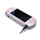 画像ギャラリー No.003のサムネイル画像 / PSPや3DS/DSi接続用のケーブルが付いたUSB ACアダプターが登場