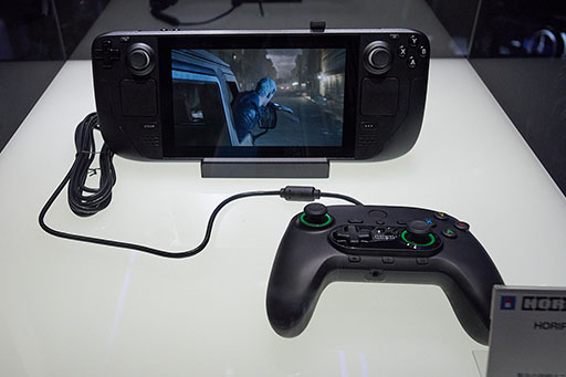 画像ギャラリー No.006のサムネイル画像 / ［TGS2022］ついに日本上陸した小型ゲーム機「Steam Deck」を先行体験。触ると欲しくなる立派なポータブルゲームマシンだ