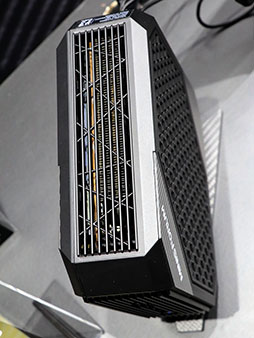 画像ギャラリー No.007のサムネイル画像 / ［TGS2022］高性能なゲーマー向け小型据え置きPC「HX99G」がTGSで初公開。大きなデスクトップPCは避けたい人なら要チェックだ