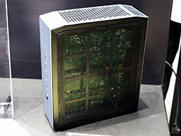画像ギャラリー No.011のサムネイル画像 / ［TGS2022］高性能なゲーマー向け小型据え置きPC「HX99G」がTGSで初公開。大きなデスクトップPCは避けたい人なら要チェックだ
