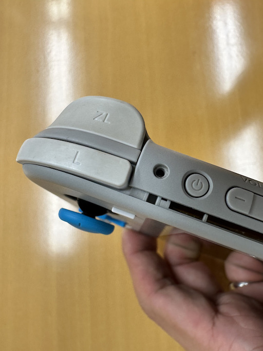 画像ギャラリー No.009のサムネイル画像 / Switch Liteのボディを透明にしたかったので,分解して交換してみた(「買い物Surfer」第14回)