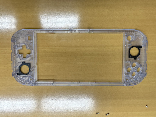 画像ギャラリー No.077のサムネイル画像 / Switch Liteのボディを透明にしたかったので，分解して交換してみた（「買い物Surfer」第14回）