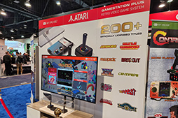画像ギャラリー No.002のサムネイル画像 / Atari 50周年記念のゲーム機が，ミニサイズレトロゲーム機の「My Arcade」から2023年末に登場。実機をチェックしてきた