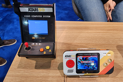 画像ギャラリー No.003のサムネイル画像 / Atari 50周年記念のゲーム機が，ミニサイズレトロゲーム機の「My Arcade」から2023年末に登場。実機をチェックしてきた
