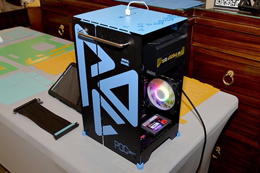 画像ギャラリー No.012のサムネイル画像 / 自作PCはPCケースも自分流で組み立てる時代に? InWinが5つのユニットで合体・変形できるPCケース「ModFree」を発表