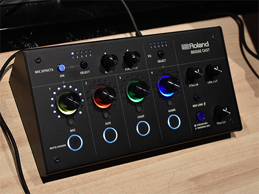画像ギャラリー No.001のサムネイル画像 / ローランドのゲーマー向けオーディオミキサー「BRIDGE CAST」実機がCES 2023で世界初公開。その見どころをチェックしてきた