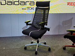 オフィス家具のイトーキが本気で作ったeスポーツ向けチェア「Act Gaming」が発売。約15万円の椅子の座り心地は？