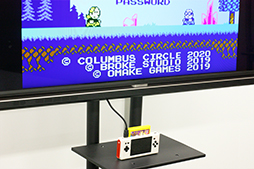 画像ギャラリー No.006のサムネイル画像 / 据え置きでも携帯ゲーム機風でも使えるファミコン互換機「IPS 8ビットポケット HD」が4月上旬に発売