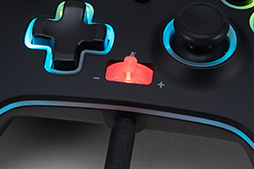 画像ギャラリー No.013のサムネイル画像 / 【PR】LED＆背面ボタン装備のPC＆Xbox用ゲームパッド「PowerA スペクトラ インフィニティ」は，8000円で買えるお買い得なゲームパッドだ
