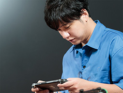 画像ギャラリー No.013のサムネイル画像 / 「XREAL Air」を使いこなすeスポーツキャスター 田口尚平氏にその魅力を聞く。ゲームが日常に溶け込むデバイスだ【PR】
