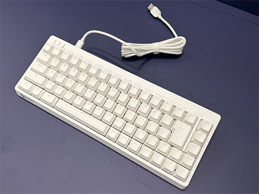 画像ギャラリー No.002のサムネイル画像 / 磁気式キースイッチ採用で65%サイズのゲーマー向けキーボードがエレコムから登場