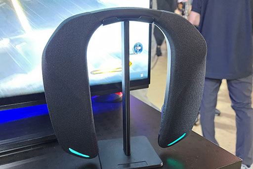 画像ギャラリー No.005のサムネイル画像 / ［TGS2023］リアルサラウンドのネックバンド型ワイヤレススピーカー「SC-GNW10」をパナソニックブースで体験してみよう