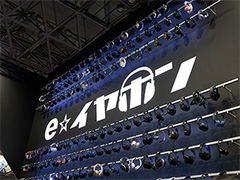 ［TGS2023］ゲームのジャンルに合わせてヘッドセットを体験できるe☆イヤホンブースをレポート。「Crazy Raccoon」と開発したイヤフォンも展示