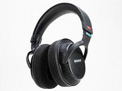 話題のソニー製モニターヘッドフォン「MDR-MV1」をゲームで使うとどうなるのか？　その実力を検証してみた［レビュー］