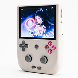 画像ギャラリー No.024のサムネイル画像 / ゲームボーイっぽいレトロゲーム特化のAndroidゲーム機「ANBERNIC RG405V」