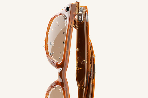 画像ギャラリー No.017のサムネイル画像 / Metaが開発したスマートグラス「Ray-Ban Meta Smart Glasses」は，メガネ型スマートフォンの未来を感じさせるアイテムだ
