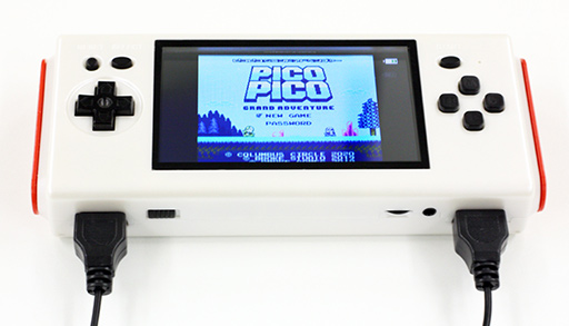 画像ギャラリー No.004のサムネイル画像 / 携帯ゲーム機風ファミコン/メガドラ互換機がリニューアルして7月下旬に発売。テレビにつないで据え置き型でも使える