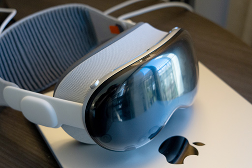 画像ギャラリー No.002のサムネイル画像 / AppleのXR HMD「Vision Pro」が6月28日に国内発売決定! ゲーム・エンタメ目線で見たときの価値は?