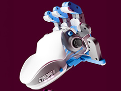 異形の片手用キーパッドの改良版「Azeron Cyborg II」が登場。ホールセンサー式スティックと新型スイッチ採用で耐久性向上