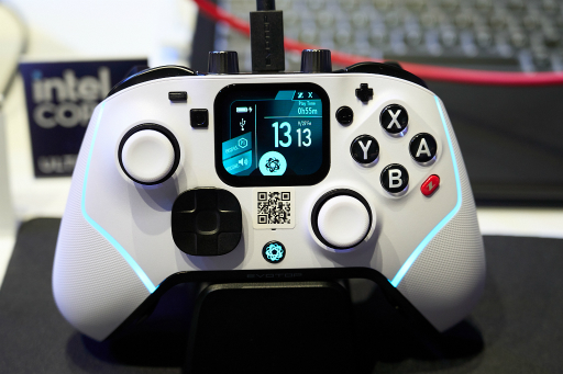 画像ギャラリー No.002のサムネイル画像 / 瑞起がゲーマー向け製品ブランド「EVOTOP」を立ち上げ。その先兵はあまりにド変態なゲームパッドだった［TGS2024］
