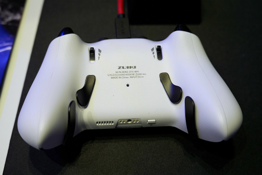 画像ギャラリー No.005のサムネイル画像 / 瑞起がゲーマー向け製品ブランド「EVOTOP」を立ち上げ。その先兵はあまりにド変態なゲームパッドだった［TGS2024］
