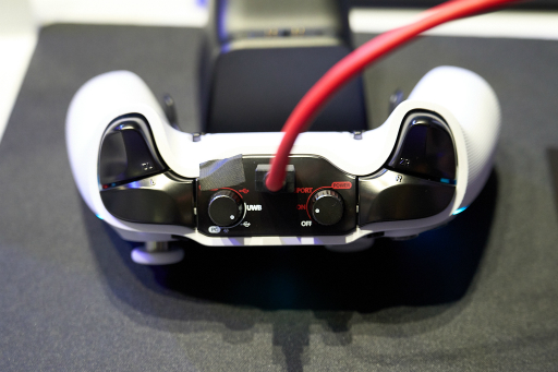 画像ギャラリー No.006のサムネイル画像 / 瑞起がゲーマー向け製品ブランド「EVOTOP」を立ち上げ。その先兵はあまりにド変態なゲームパッドだった［TGS2024］