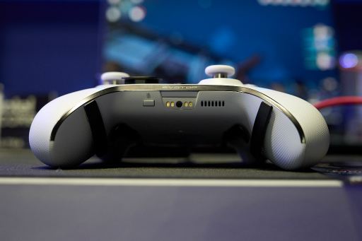 画像ギャラリー No.007のサムネイル画像 / 瑞起がゲーマー向け製品ブランド「EVOTOP」を立ち上げ。その先兵はあまりにド変態なゲームパッドだった［TGS2024］