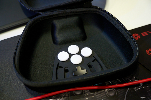 画像ギャラリー No.010のサムネイル画像 / 瑞起がゲーマー向け製品ブランド「EVOTOP」を立ち上げ。その先兵はあまりにド変態なゲームパッドだった［TGS2024］