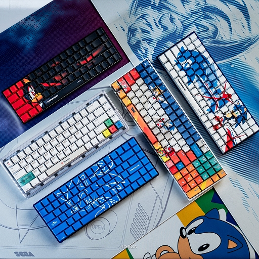 画像ギャラリー No.001のサムネイル画像 / ソニックやドリームキャストとコラボした，クールなキーボードやマウスパッドがHigroundから発売