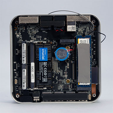 画像ギャラリー No.011のサムネイル画像 / Ryzen AI 9 HX 470搭載のハイスペックなミニPC「GEEKOM AI PC A9 MAX」を試す。ゲームをプレイするならメモリの追加は必須だ