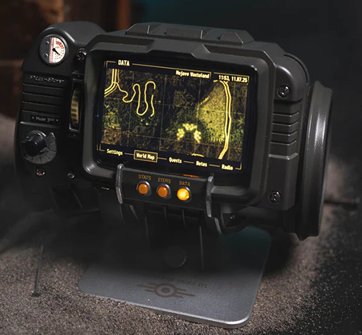画像ギャラリー No.007のサムネイル画像 / 「Fallout」でおなじみの腕輪型情報端末を1/1で再現した「Pip-Boy 3000 レプリカ」が6月19日発売