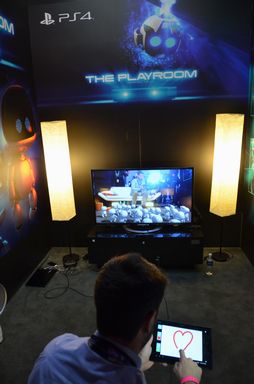 画像ギャラリー No.005のサムネイル画像 / ［E3 2013］PlayStation 4の最新テクノロジーが可能にする未知の体験「The PlayRoom」。プレイレポート＆直撮りムービーを掲載
