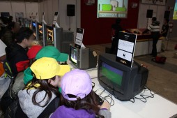 画像ギャラリー No.023のサムネイル画像 / ゲームファンとゲーム大会の祭典「闘会議2017」が開幕。Switch試遊やゲーム実況,大会などなど,注目ブースをチェックしてきた