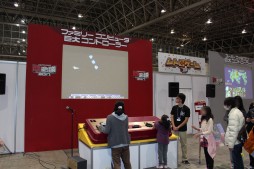 画像ギャラリー No.027のサムネイル画像 / ゲームファンとゲーム大会の祭典「闘会議2017」が開幕。Switch試遊やゲーム実況,大会などなど,注目ブースをチェックしてきた