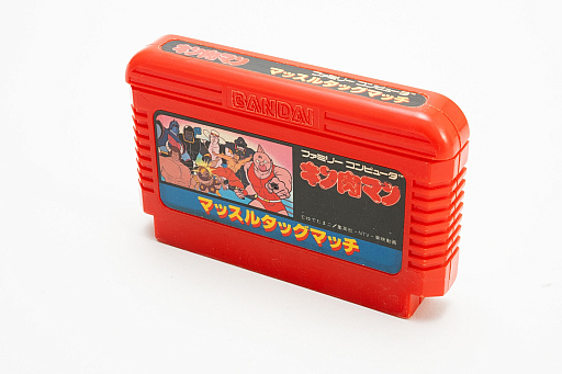 画像ギャラリー No.010のサムネイル画像 / ファミコンのカートリッジに見る,草創期ならではの活気と混沌。ゲームソフトのメディアの形が,パブリッシャごとに違う時代があった
