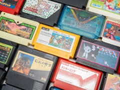 ファミコンのカートリッジに見る，草創期ならではの活気と混沌。ゲームソフトのメディアの形が，パブリッシャごとに違う時代があった