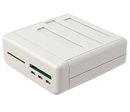 画像ギャラリー No.005のサムネイル画像 / FC，メガドラ，PCエンジン，GBAなど1台で11機種のゲームカセットに対応。レトロゲーム互換機「レトロフリーク」再入荷分を3月下旬より販売