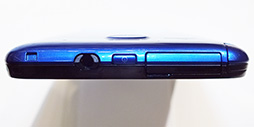 画像ギャラリー No.012のサムネイル画像 / ソフトバンクの夏スマホ,AQUOS PHONE Xx 206SHとARROWS A 202Fをじっくり触ってきた。ハイエンドモデル2機種の実力はいかに?