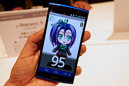 画像ギャラリー No.020のサムネイル画像 / ソフトバンクの夏スマホ,AQUOS PHONE Xx 206SHとARROWS A 202Fをじっくり触ってきた。ハイエンドモデル2機種の実力はいかに?