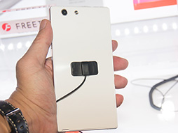 画像ギャラリー No.015のサムネイル画像 / FREETEL,Windows 10 Mobile搭載スマートフォン「KATANA」シリーズを発表。OSリリース後に最速での発売を目指す