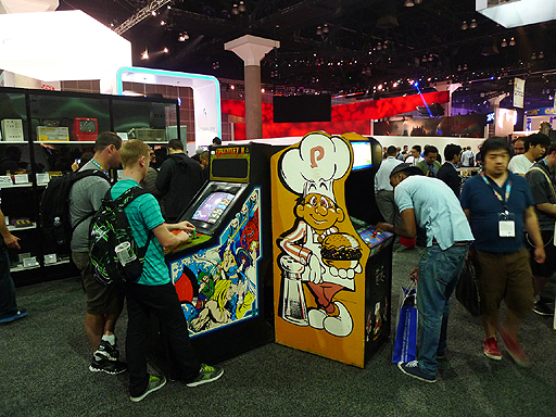 画像ギャラリー No.003のサムネイル画像 / 今年もE3に「Videogame History Museum」が出展。レトロなアーケードゲーム筐体や家庭用ゲーム機がズラリ勢揃い