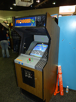 画像ギャラリー No.008のサムネイル画像 / 今年もE3に「Videogame History Museum」が出展。レトロなアーケードゲーム筐体や家庭用ゲーム機がズラリ勢揃い